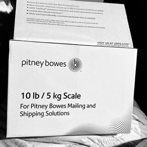 Pitney Bowes 10 lb / 5kg Capacity Integrated USB Shipping Scale NEW SEALED